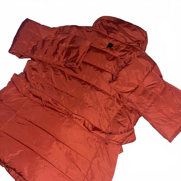 Weekend MaxMara Urban $650 Red Puffer Jacket with Belt Size Woman’s 12 Luxury - Picture 9 of 9